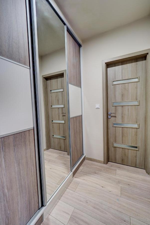 Hajnal Apartman Apartment Сегед Екстериор снимка
