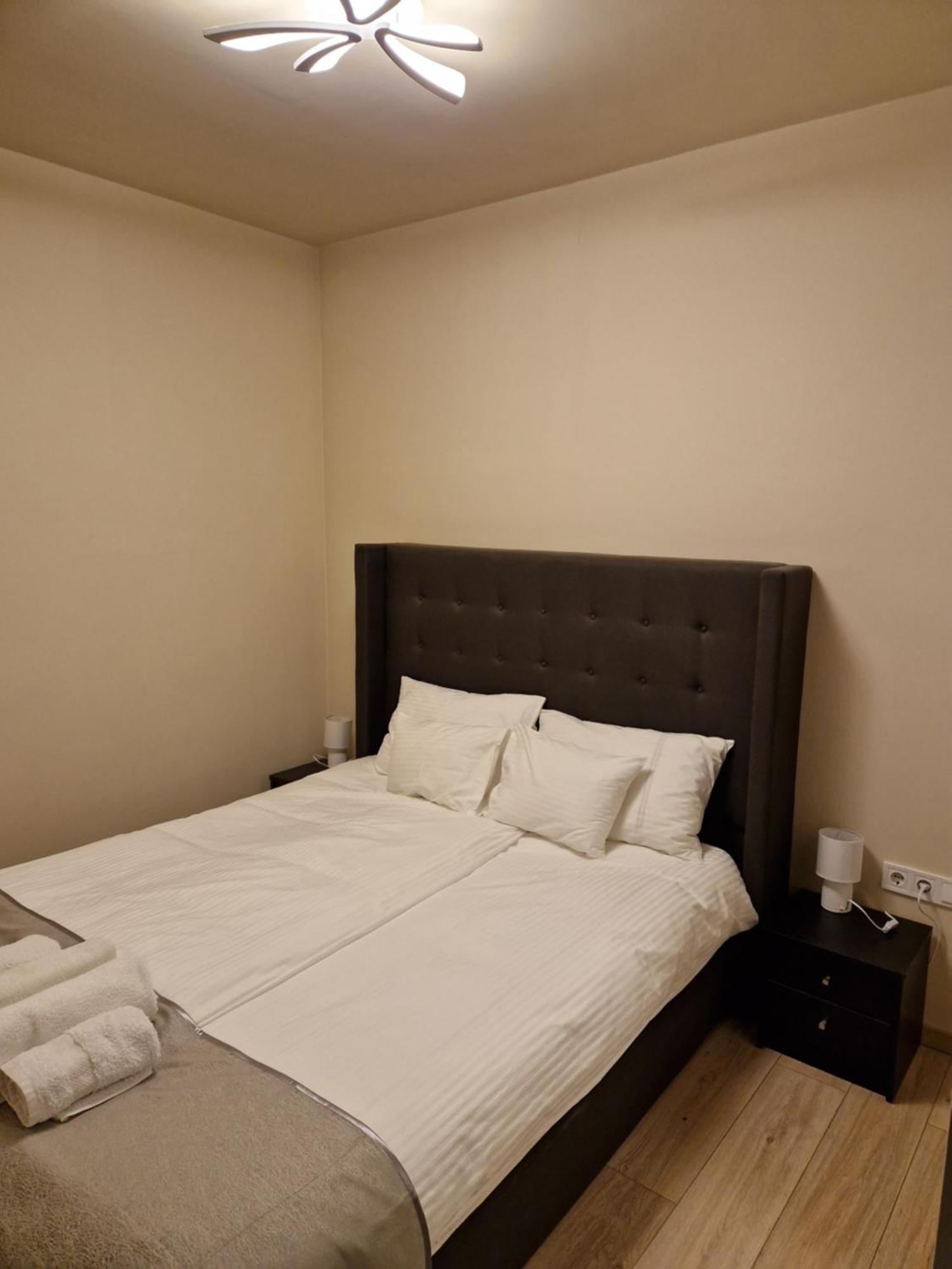 Hajnal Apartman Apartment Сегед Стая снимка